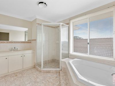 41 Avondale Drive, Kanwal