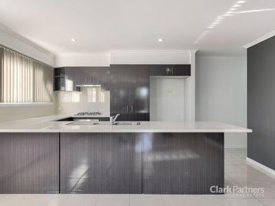 41 Hume Circuit, Warner