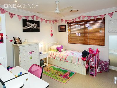 5 Woongoolbver Ct, River Heads