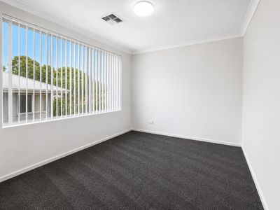 8A Eager Street, Corrimal