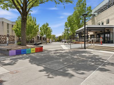 B2 / 75 Newnham Drive, Newnham