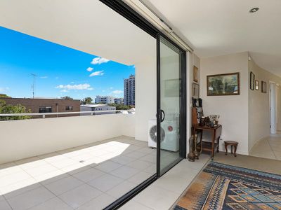 14 / 10 Anzac Avenue, Maroochydore