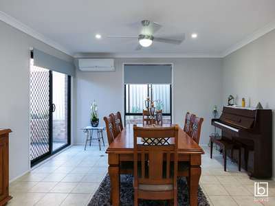 1 Lupin Close, Woongarrah