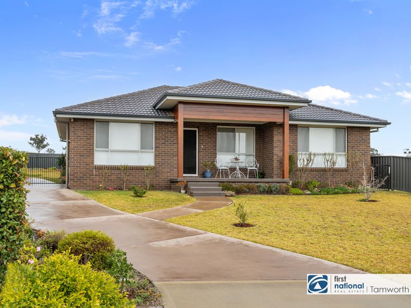 7 Colombard Drive, Tamworth