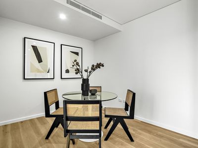 110 / 102 Great Western Highway, Westmead
