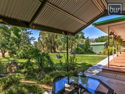 506 Up River Road, Carlyle