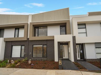 5 / 44 Maywood Road, Manor Lakes