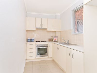 13 / 32 Khartoum Road, Macquarie Park