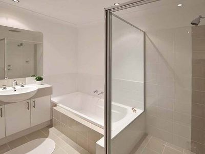 2 / 58 Central Avenue, Ascot