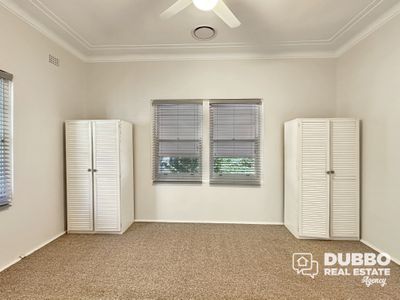 54 Sterling Street, Dubbo