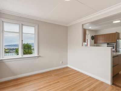 122 Easther Crescent, Kew