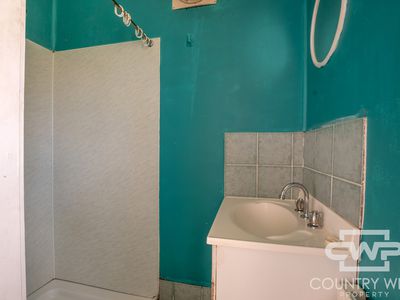 1 / 15 Balblair Street, Guyra