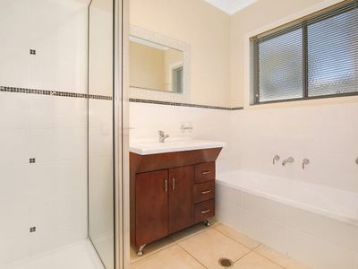 4 Indigo Grn, Albury
