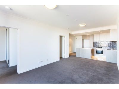 1709 / 420 Macquarie Street, Liverpool