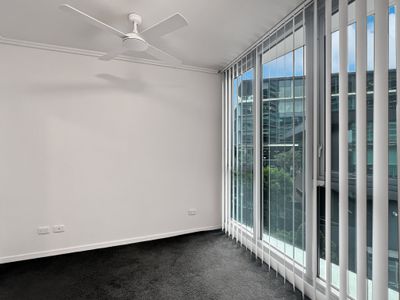 10204 / 8 Harbour Road, Hamilton