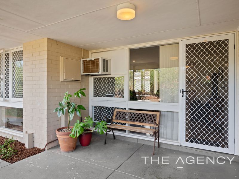 27 Rambures Way, Hamilton Hill