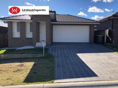 14 VICARY AVENUE, Narellan