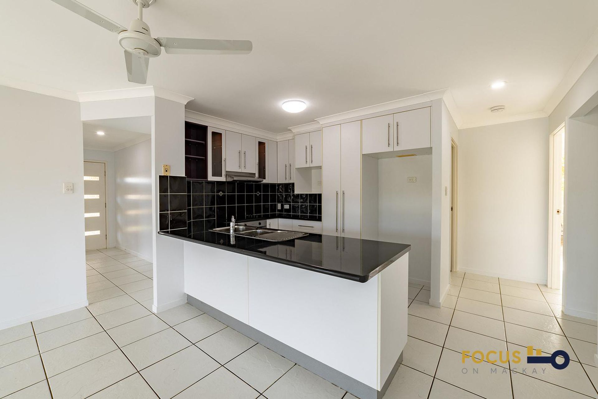 6 Castaway Close, Hay Point