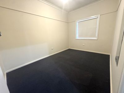 7 South Avenue, Yenda