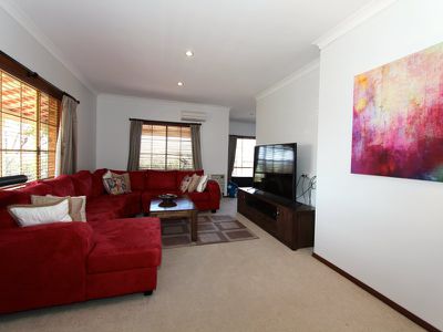 10 Dale Place, Windradyne