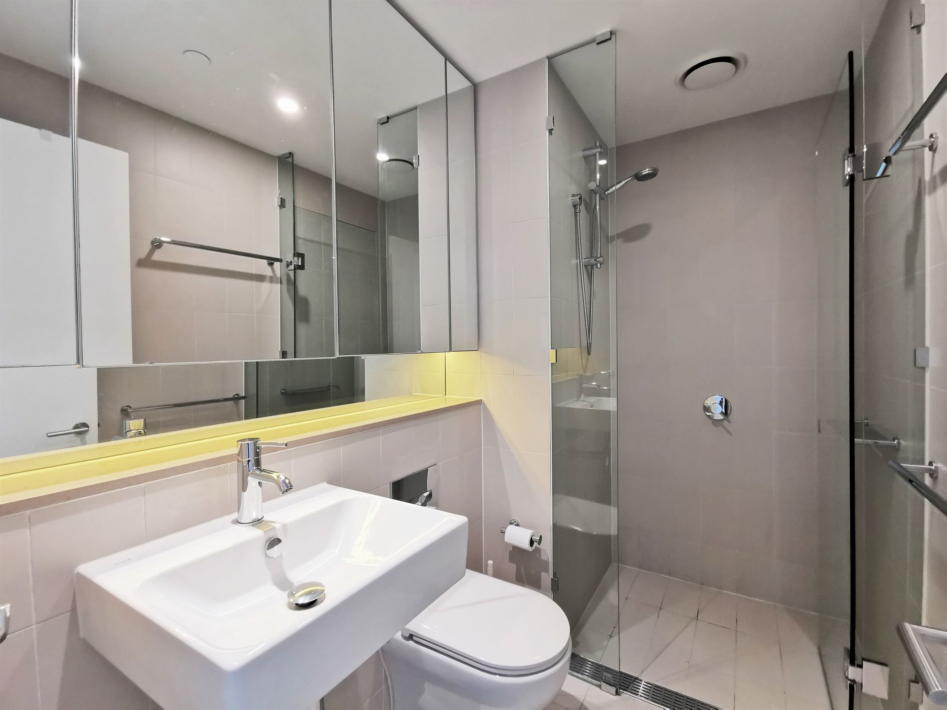 503S / 883 Collins Street, Docklands