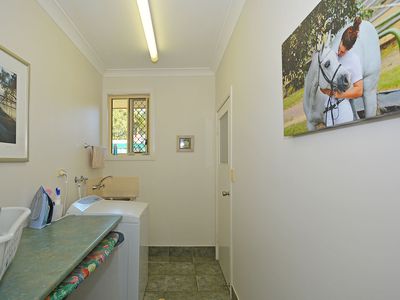 8 Lakeside Court, Torquay