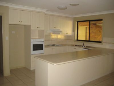 12 Nepean Place, Dubbo