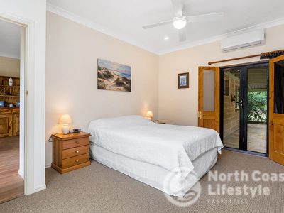 8 Waranga Crescent, Burringbar