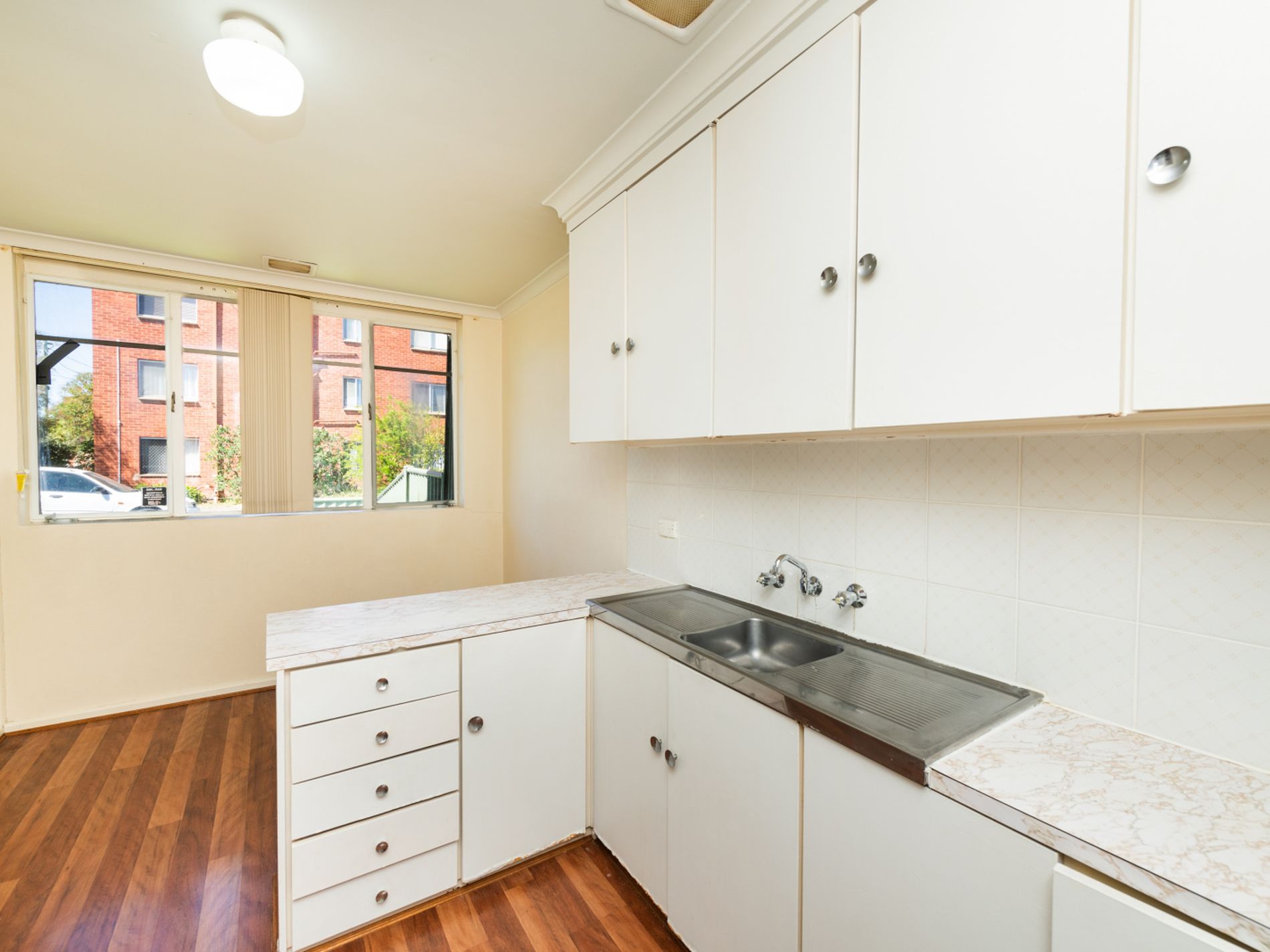 1 / 9 Charles Street, Queanbeyan