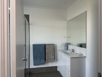 6 Hines Street , Walloon