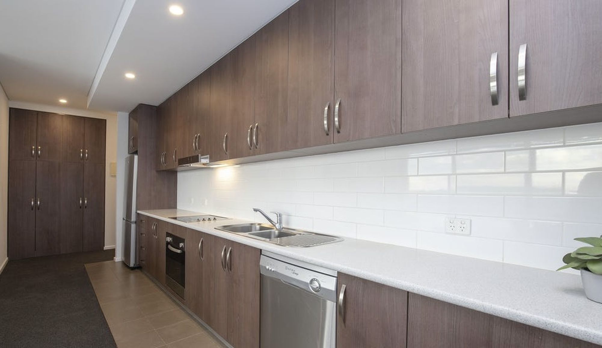 32w / 18 Main Street, Mawson Lakes