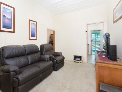 44 Pur Pur Avenue, Lake Illawarra