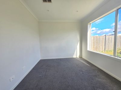5 Axle Dr, Truganina