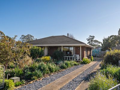 13 Swan Point Esplanade, Swan Point