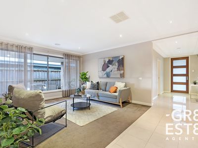 7 Crepe Avenue, Cranbourne West