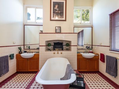 10 Croesus Street, Kalgoorlie