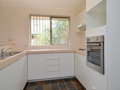 8A Siberia Close, Hannans