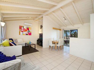 31 Nioka Street , Rochedale South