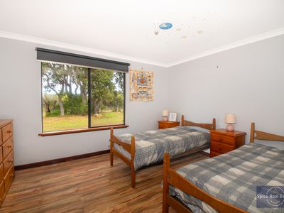 132 Plozza Road, Parryville