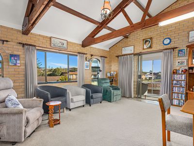 15 Surfriders Promenade, Forster