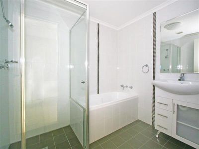 18 / 5-7 Princes Highway, Figtree