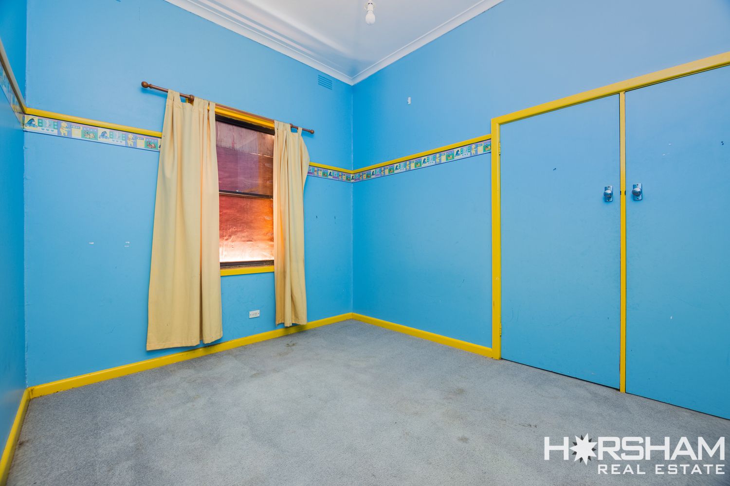 13 Albert Street, Horsham