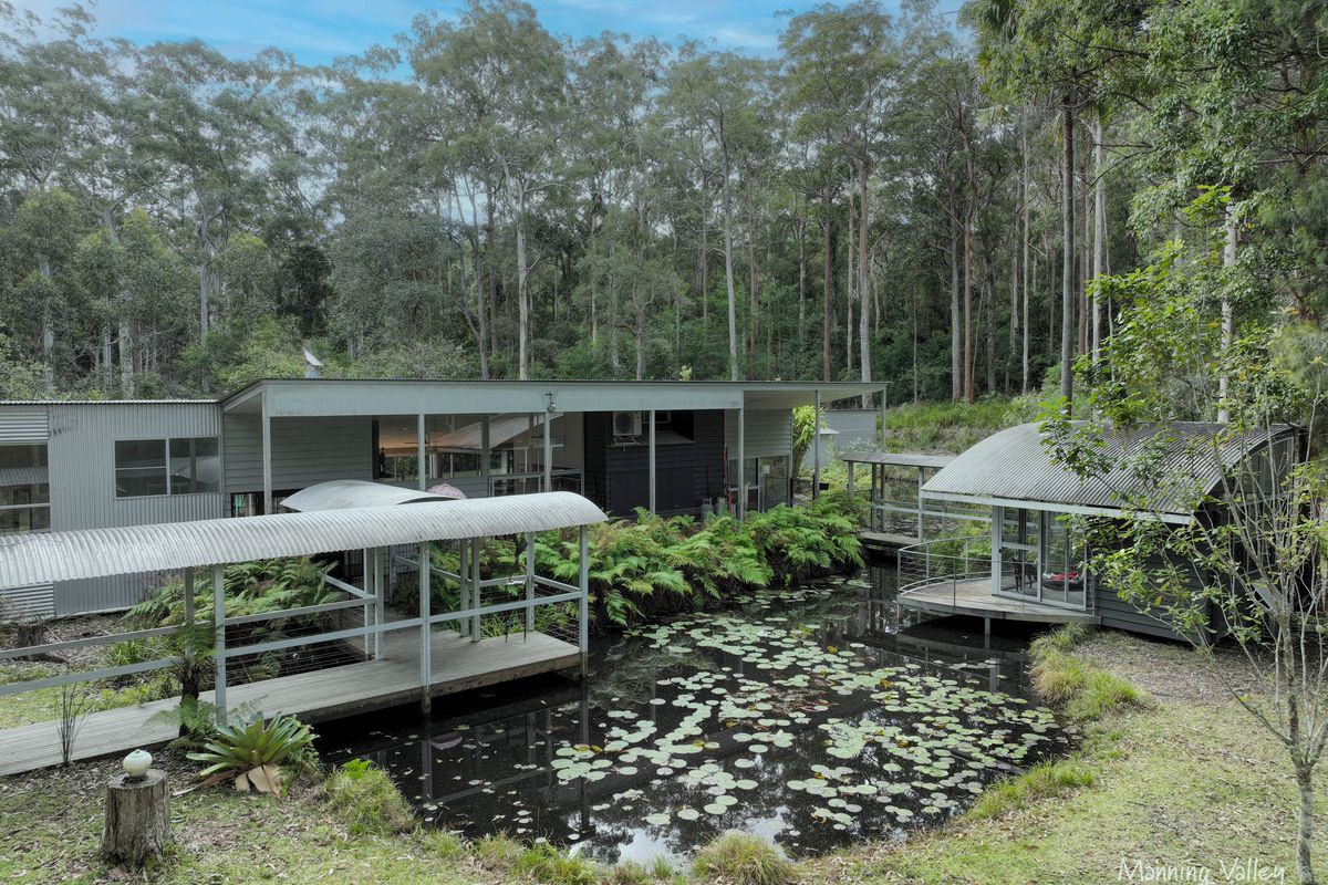 380 Hubbards Road North, Topi Topi