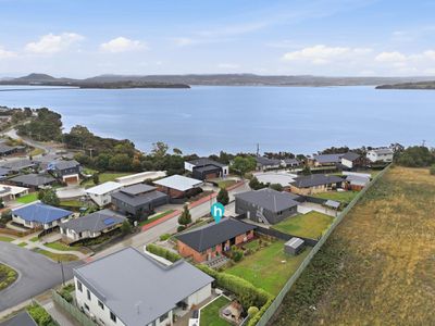 19 Lagoon View Court, Midway Point
