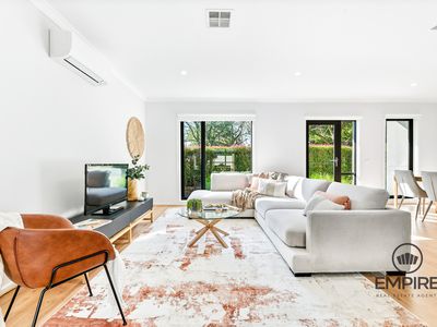 4 Plenty Way, Cranbourne North