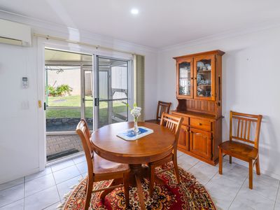 1 / 28 Melaleuca Avenue, Woolgoolga