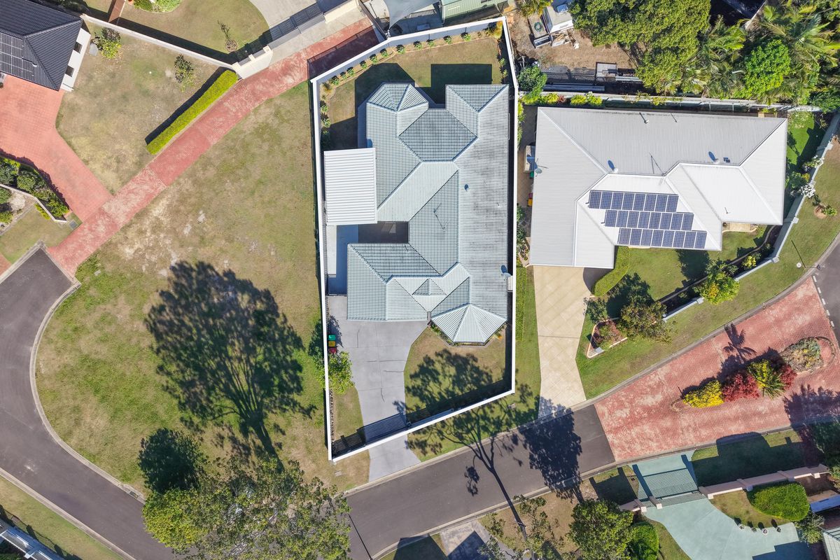 4 Edgewater Close, Yamba
