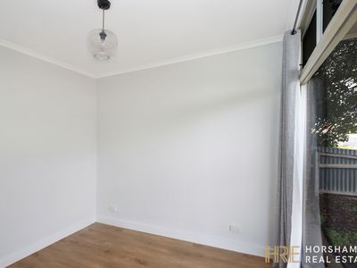 3 / 8 Rennison Street, Horsham