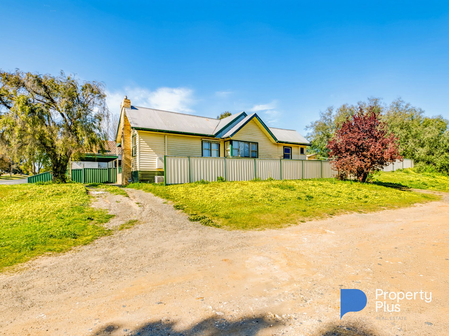 49 Holmes Road, Long Gully