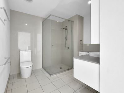 2012 / 16 Hamilton Place, Bowen Hills